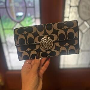 Coach Signature C Wallet Black White Bifold Canvas Leather Trim Classic Logo